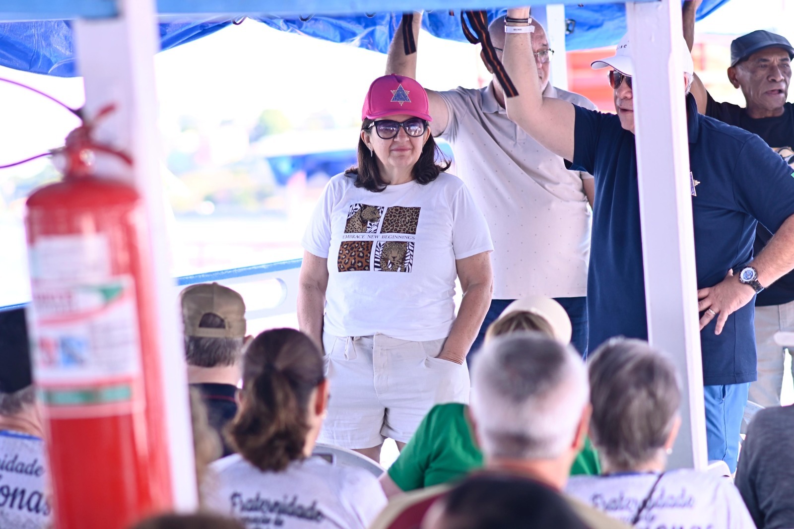 Congressistas da Maçonaria e convidados da Marinha desembarcam no Mirante Lúcia Almeida