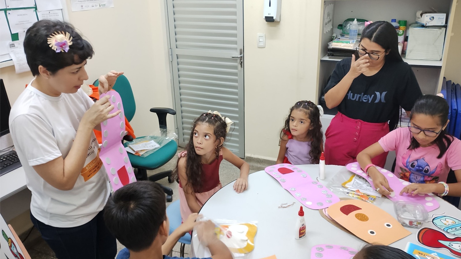 Semsa sensibiliza crianças e pais para atenção à saúde bucal no Gilberto Mestrinho