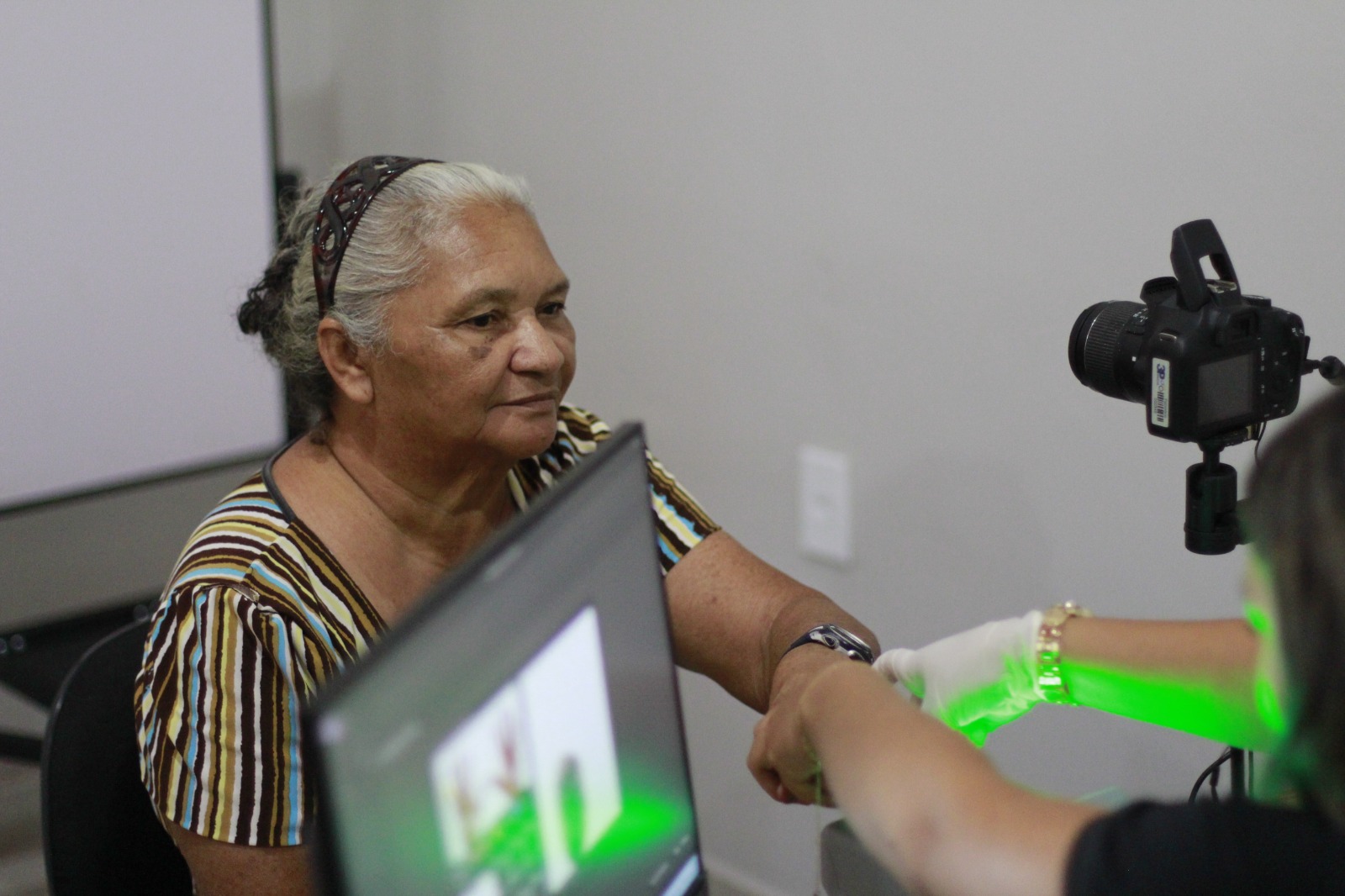 Carteira de Identidade Nacional passa a ser emitida pela internet em Manaquiri