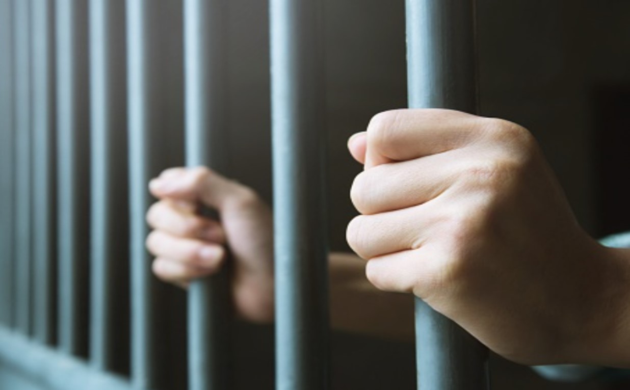 Pai é condenado a 20 anos de prisão por estuprar filha de 9 anos no Amazonas