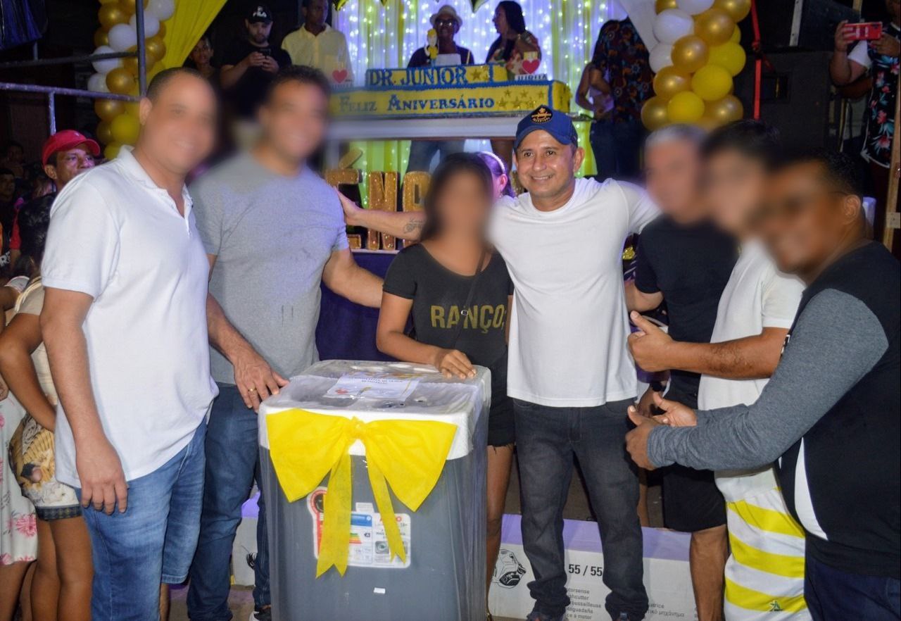MP investiga prefeito suspeito de ‘bancar’ festa de aniversário com dinheiro público no Amazonas