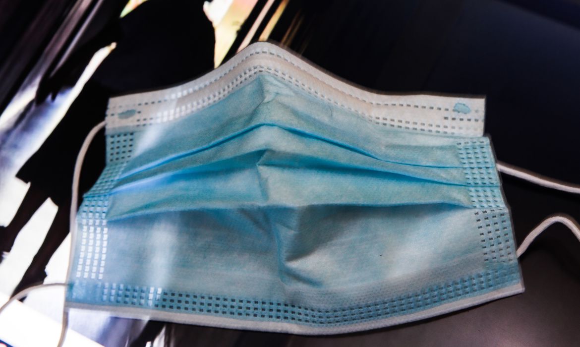 Brasil registra 966 mortes por Covid-19 nas últimas 24h 