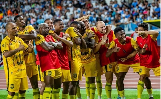 Amazonas FC vence Paysandu de virada e aumenta chances de chegar à série B