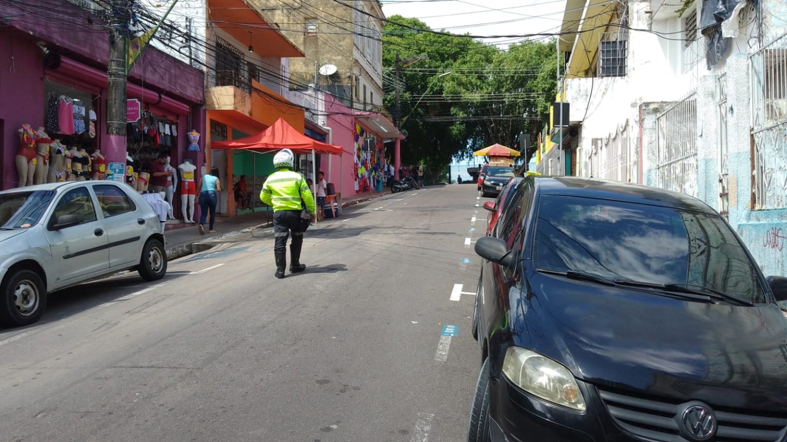 Estacionamento irregular é fiscalizado no Centro