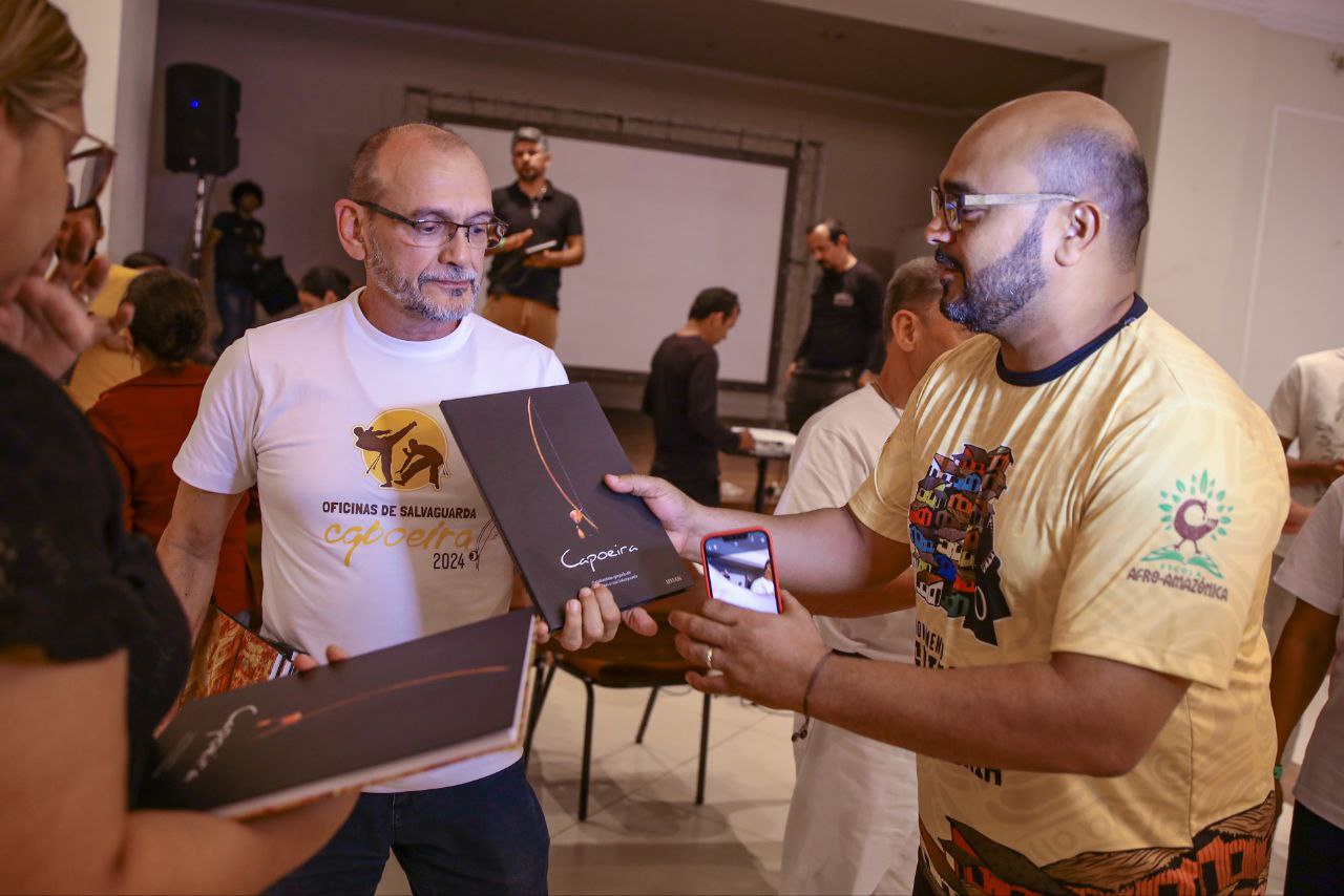Livro é lançado e conta a história da Capoeira no Amazonas