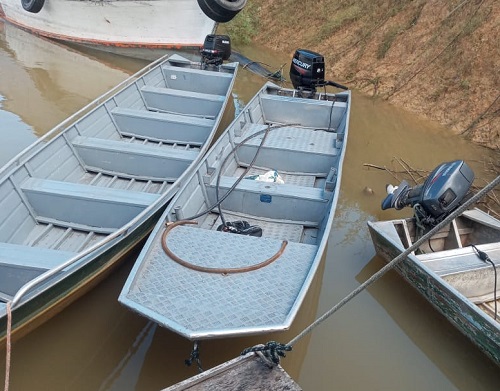 Motores de barco furtados em Barcelos são encontrados em Roraima