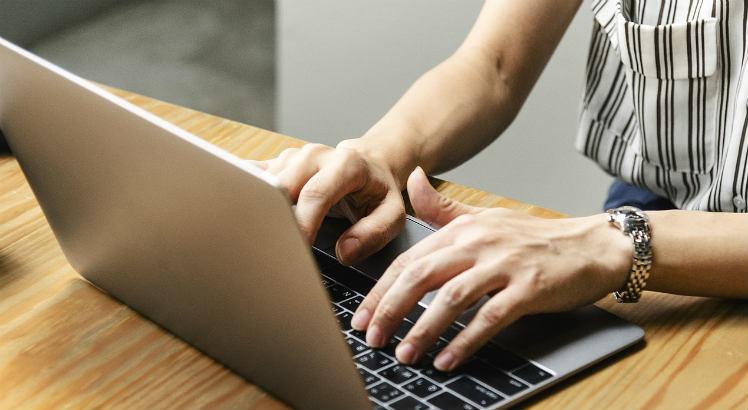 Polícia alerta sobre golpes em sites de compra e venda pela internet