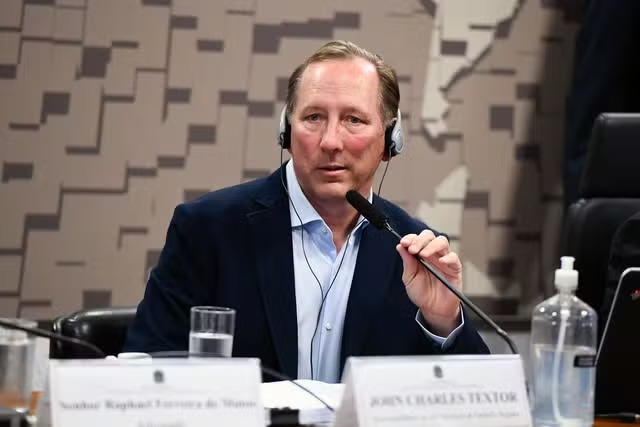 Textor, do Botafogo, cumpre decisão e envia áudios sobre suposta manipulação