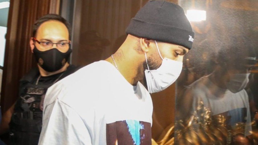 Gabigol desiste de processar Globo por exibir jogador em cassino ilegal