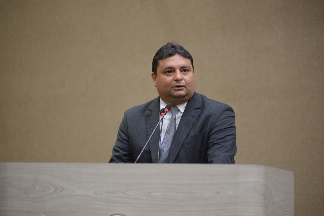 Vereador pede fim de sessões híbridas na CMM após desobrigação do uso de máscara