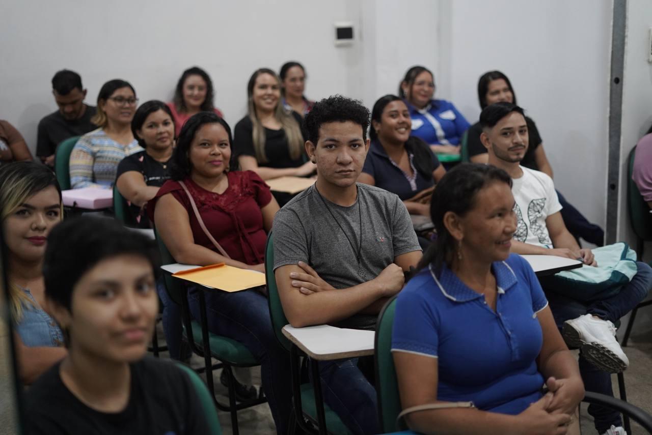 Governo abre mais de 2 mil vagas para cursos gratuitos em Manaus