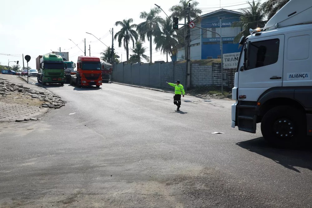 Veja as alterações no trânsito próximo ao porto Chibatão, em Manaus