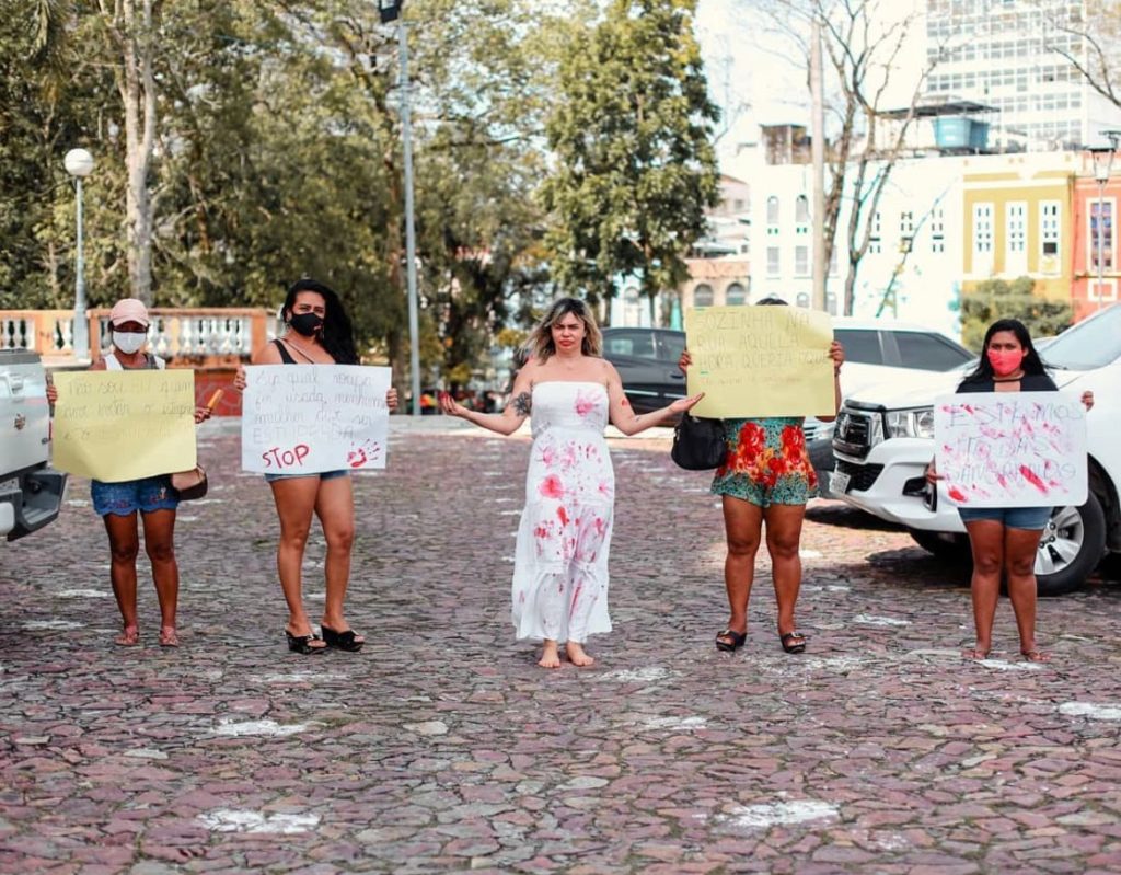 Ação social arrecada alimentos não perecíveis para mulheres vítimas de abusos em Manaus