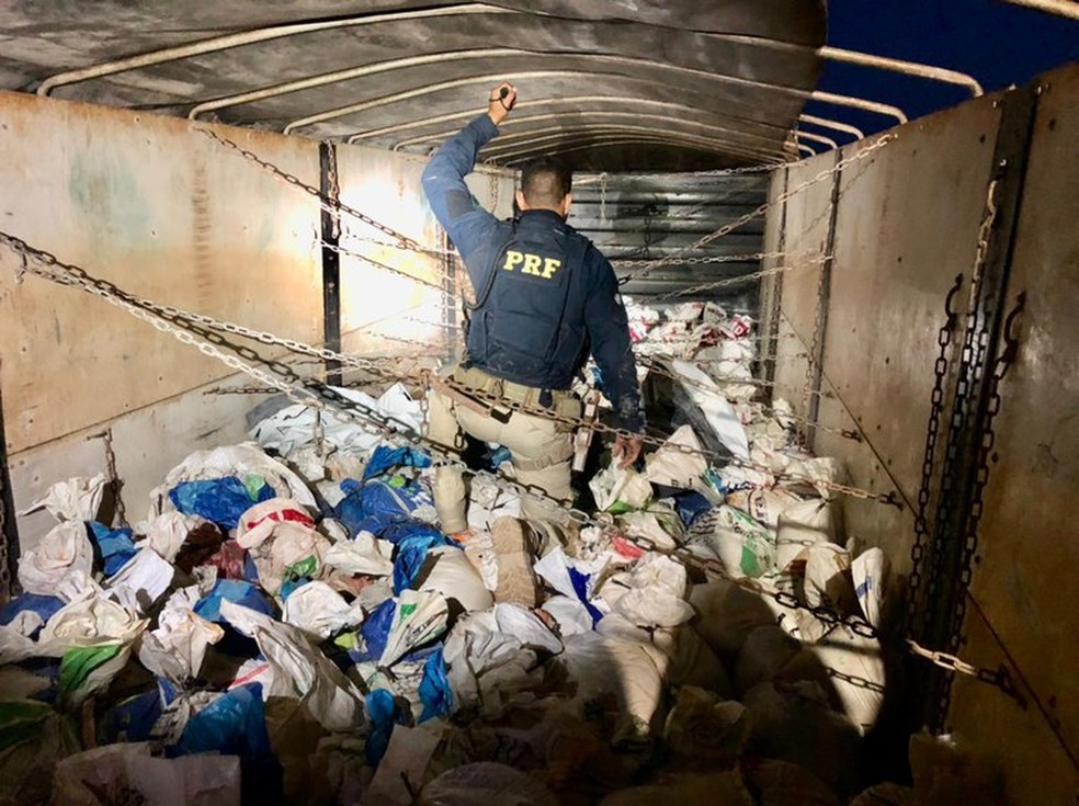 Com destino ao Amazonas, PRF apreende carga de cassiterita avaliada em R$ 2,7 milhões em Boa Vista 