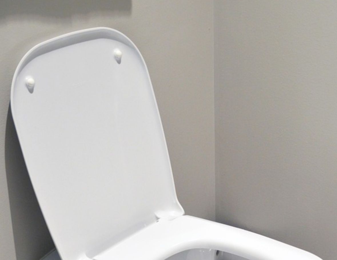 Saiba como cor do xixi identifica desidratação