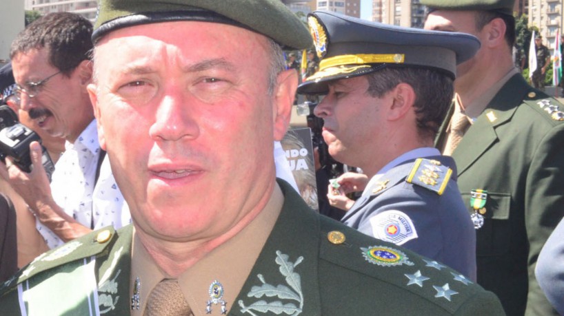 Pai de Mauro Cid deve depor na PF sobre caso de joias sauditas 