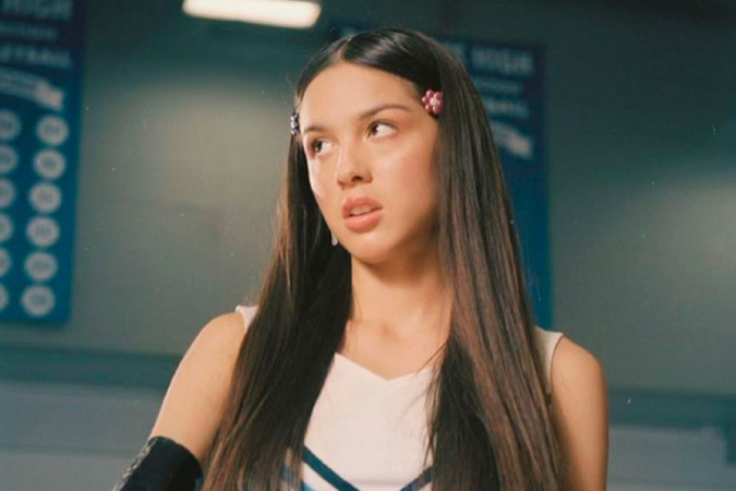 Olivia Rodrigo anuncia turnê sem Brasil e fãs se revoltam