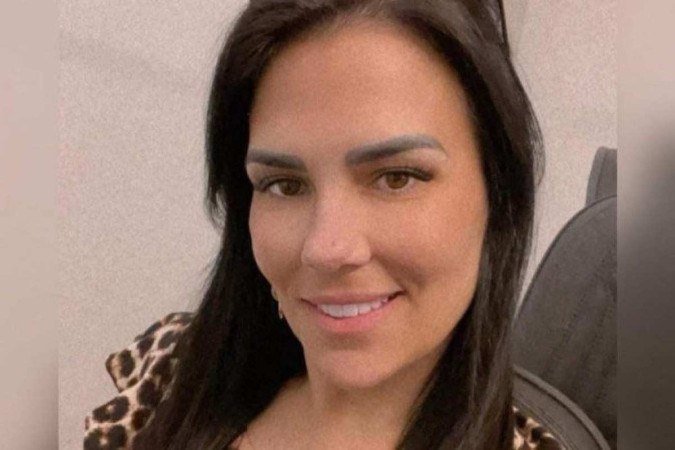 Com histórico de stalker, policial é presa após esfaquear ex com canivete 