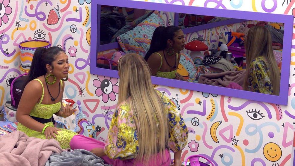 Vídeo: Maria se desespera e ameaça desistir do BBB22 após votar em amiga