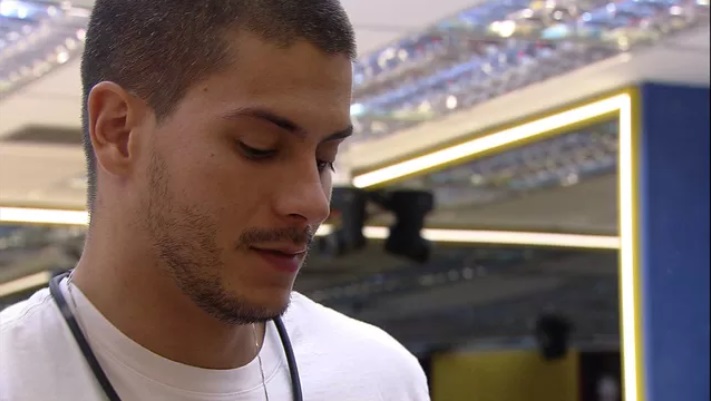 Arthur teme ser eliminado no último paredão do BBB22: 'acho que vou rodar'