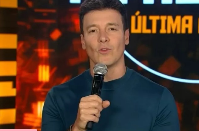 Rodrigo Faro se desculpa por brincadeira racista envolvendo André