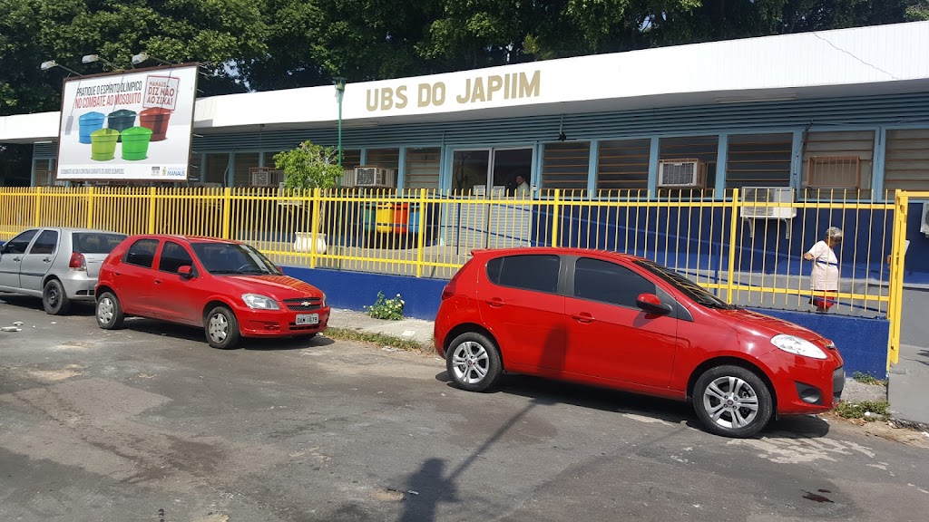 Três postos de vacinação contra covid-19 suspendem atendimento em Manaus