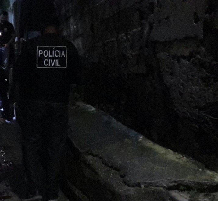 Criminosos invadem casa e matam jovem a tiros em Manaus