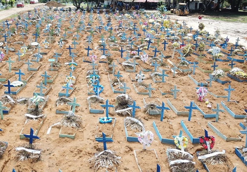 Índia se torna terceiro país com mais de 300 mil mortes por Covid-19