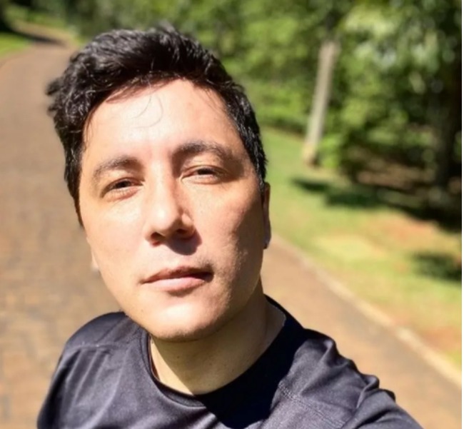 Cantor do Br'oz, Jhean Marcell é intubado com Covid-19