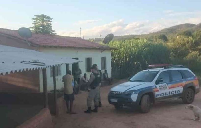 Homem bebe demais e acorda em matagal com o órgão genital arrancado 