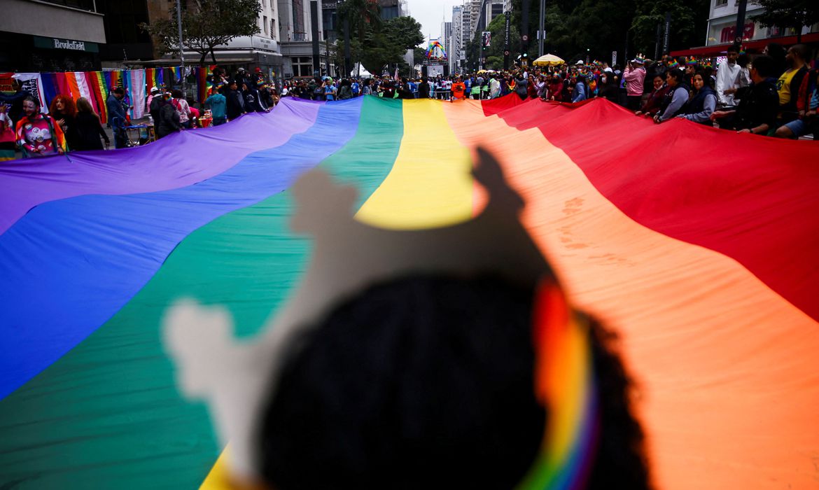 portaldoholanda-portaldoholanda-2022-06-19t153400z2079713795rc20vu936uihrtrmadp3gay-pride-brazil-1171528-1171528.jpeg