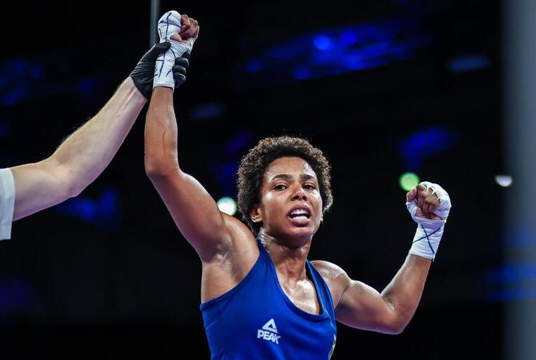 Boxe: brasileira que pode enfrentar pivô de polêmica sobre gênero evita assunto