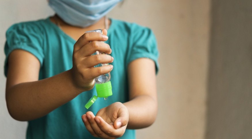 Crianças que tiveram covid podem ter sequelas por até 6 meses, diz USP