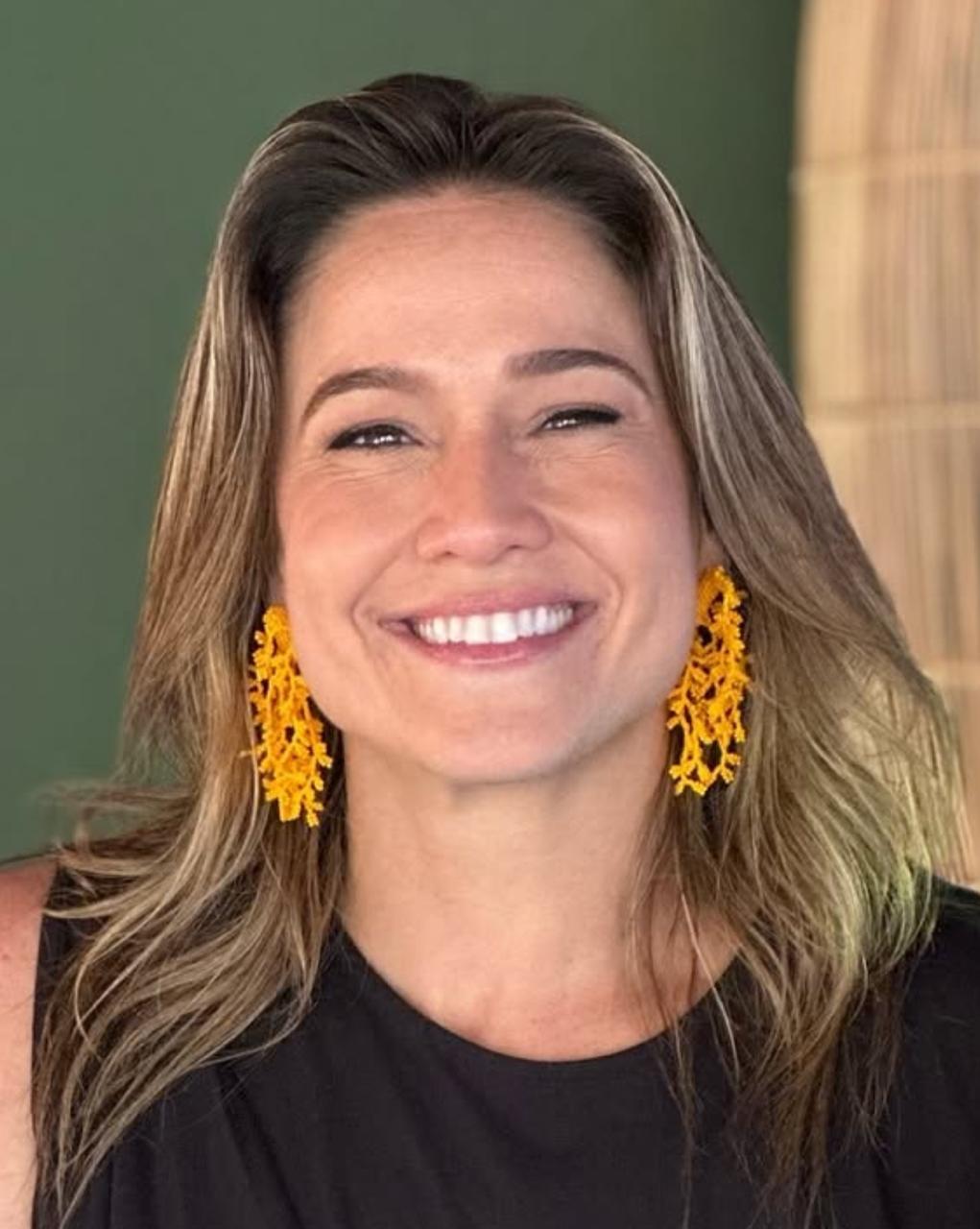 Polícia vai parar na casa de Fernanda Gentil e jornalista revela motivo