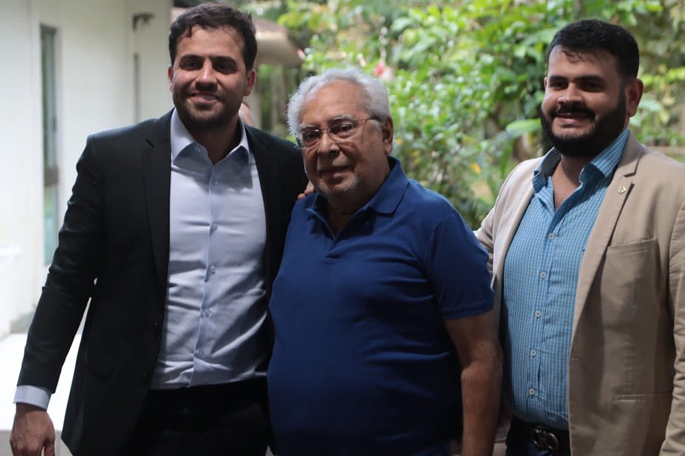 Amazonino e Pablo Marçal se encontram durante visita do presidenciável a Manaus