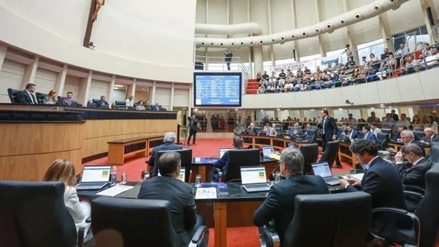 Deputados de SC impedem cotas raciais em universidades e instituições do estado