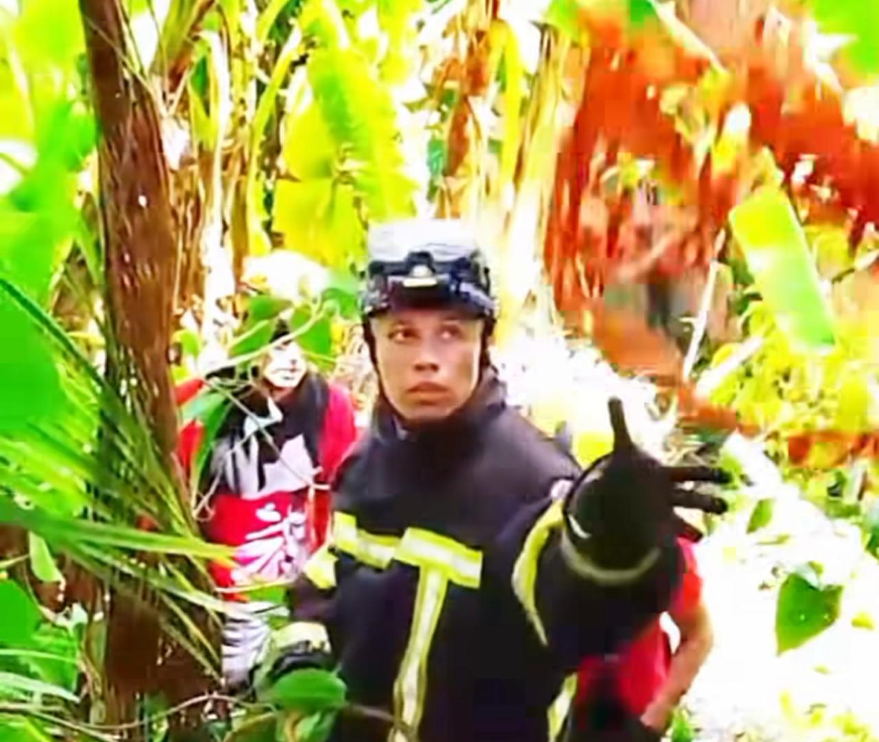 Homem é resgatado após cair de barranco no bairro Cidade de Deus