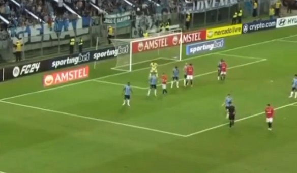 Grêmio perde em casa contra Huachipato e permanece na lanterna da Libertadores