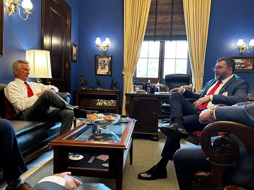 Governador pede apoio para instalação de consulado dos EUA em Manaus para emissão de vistos