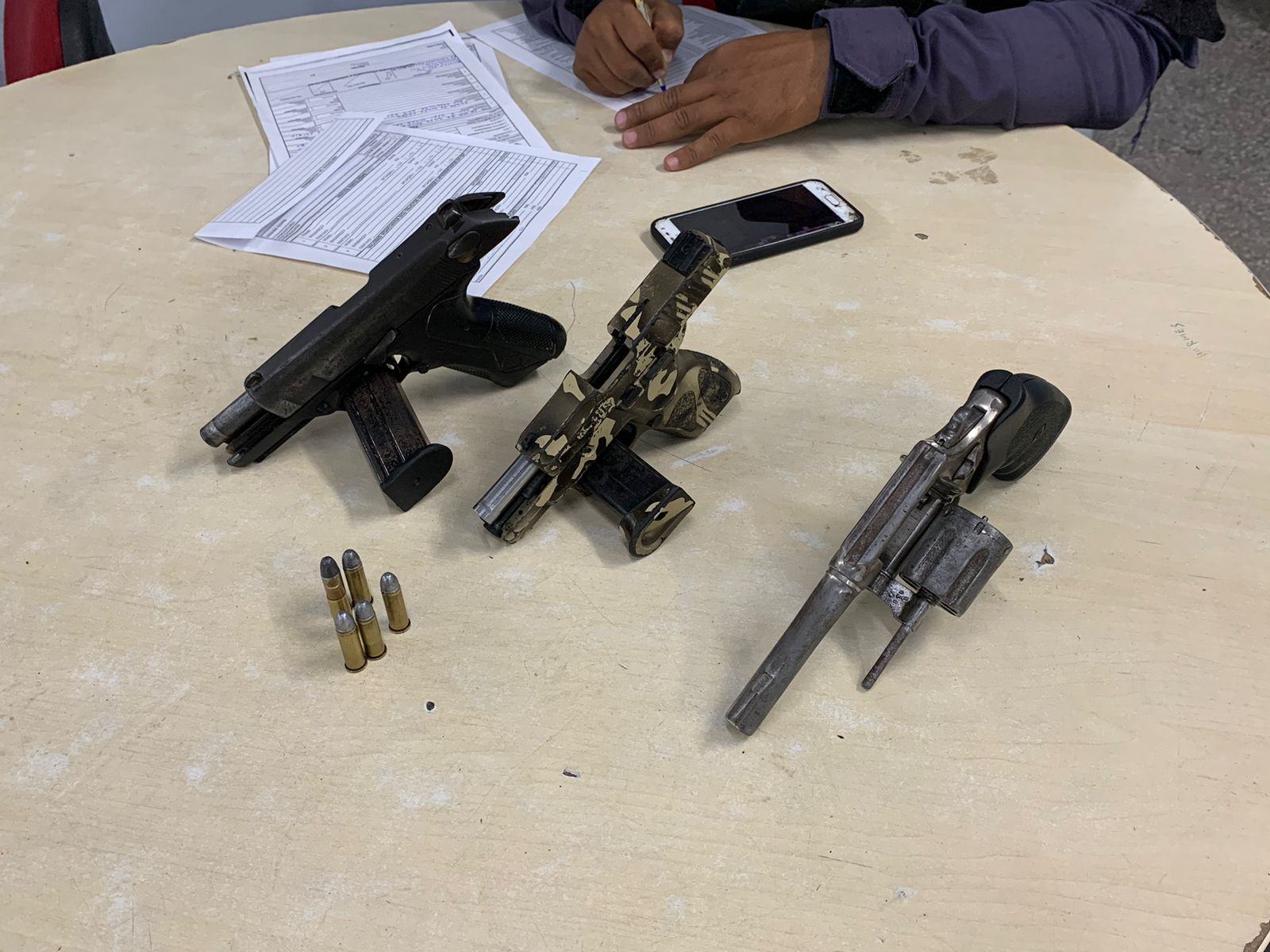 Integrantes de facção são presos após amedrontarem moradores no Jorge Teixeira