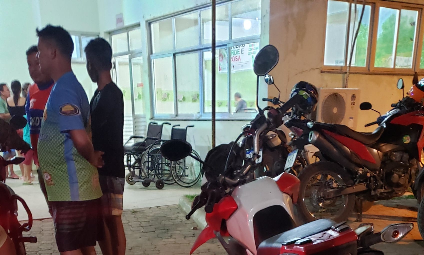 Disfarçado de passageiro, criminoso esfaqueia e rouba mototaxista no Amazonas