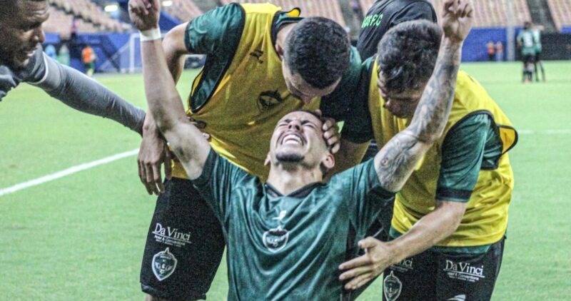 Manaus vence o Tocantinópolis por 3 a 2 e avança às quartas de final da Copa Verde
