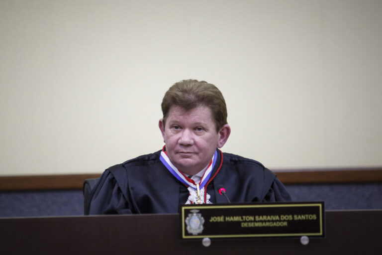 Réus são condenados por inserir dados falsos em sistema de informações da Saúde no Amazonas