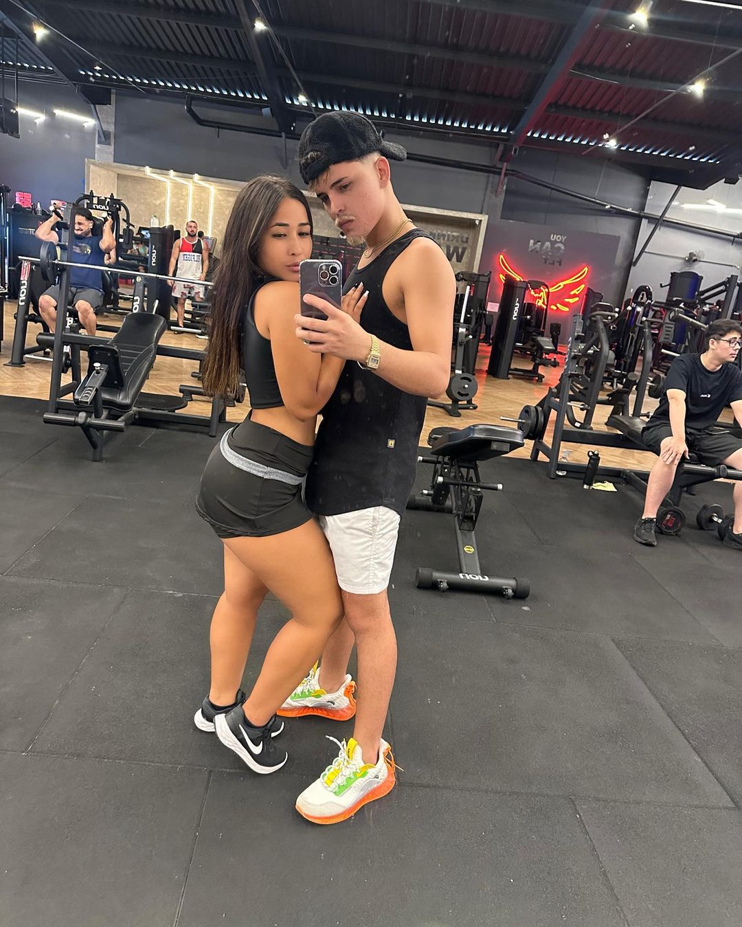 Namorado de influencer assassinada diz que ela era perseguida por ex: 'Ele estava louco'