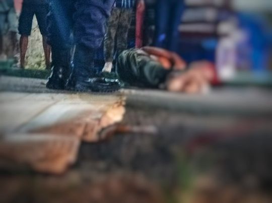 Primos tem cabeças estouradas a tiros em rua de Manaus