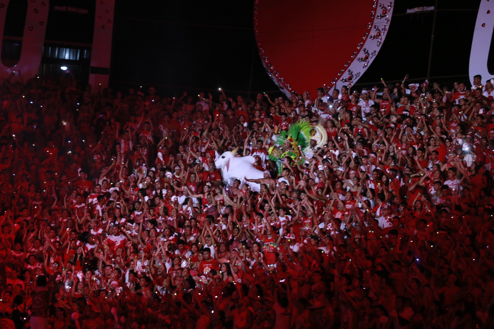 Justiça proíbe crianças menores de 10 anos na 'Galera' durante Festival de Parintins