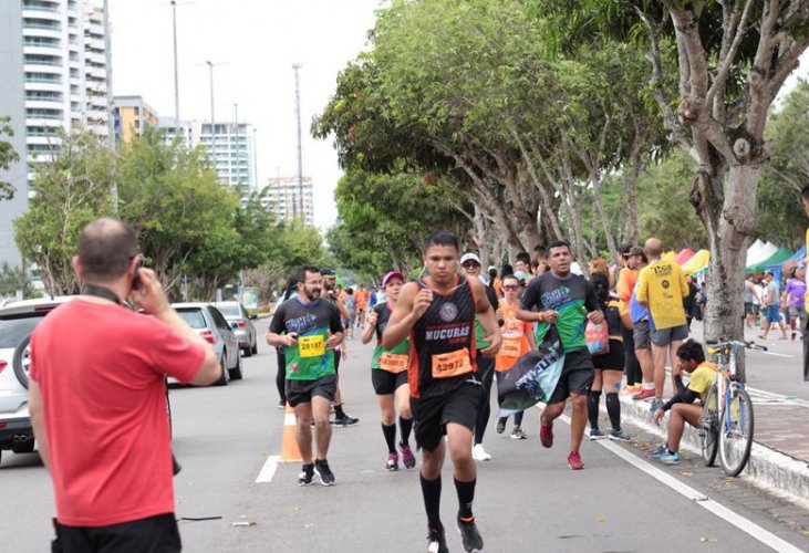 Maratona Internacional movimenta mais de 6 mil corredores neste domingo em Manaus