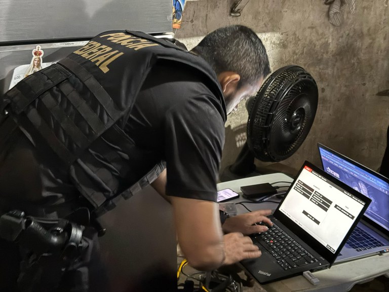 Homem é preso em operação da PF por abuso sexual de crianças em Manaus