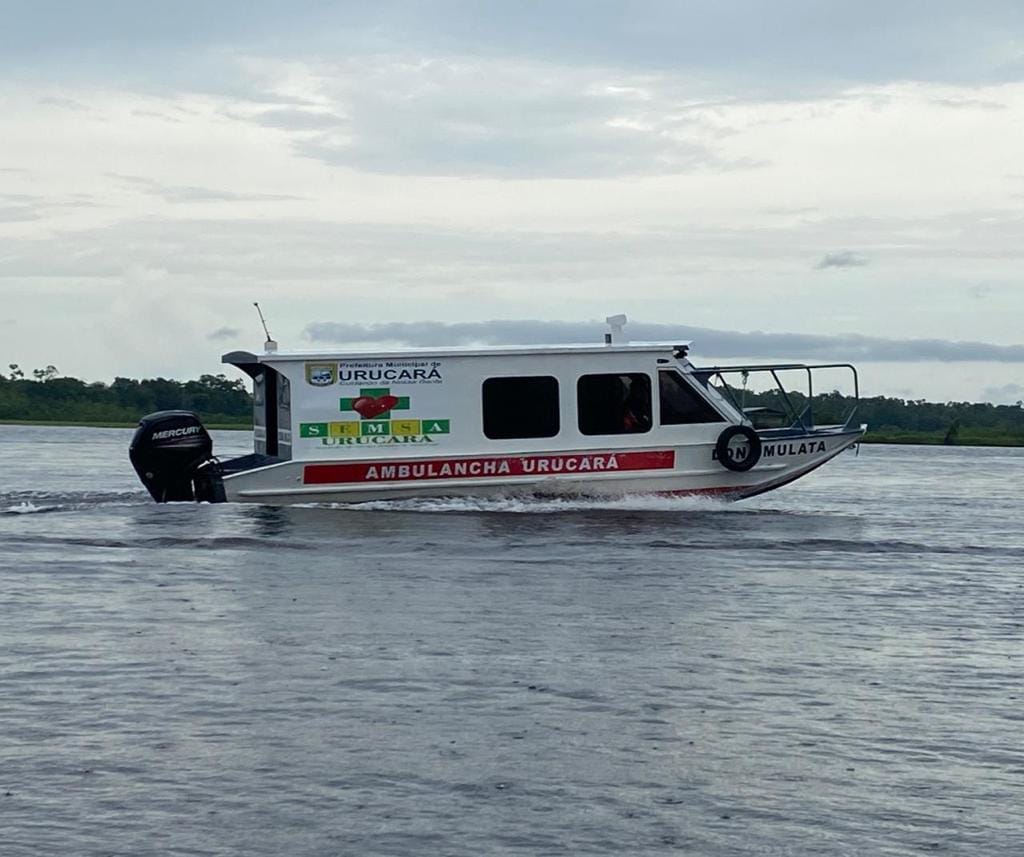 Ambulância fluvial usada em transferência de pacientes é furtada no Amazonas