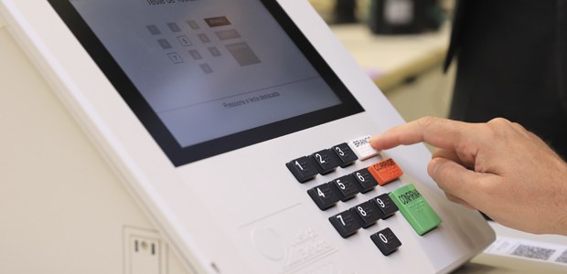 Candidaturas à reeleição nas capitais saltam para 20 em 2024; veja lista